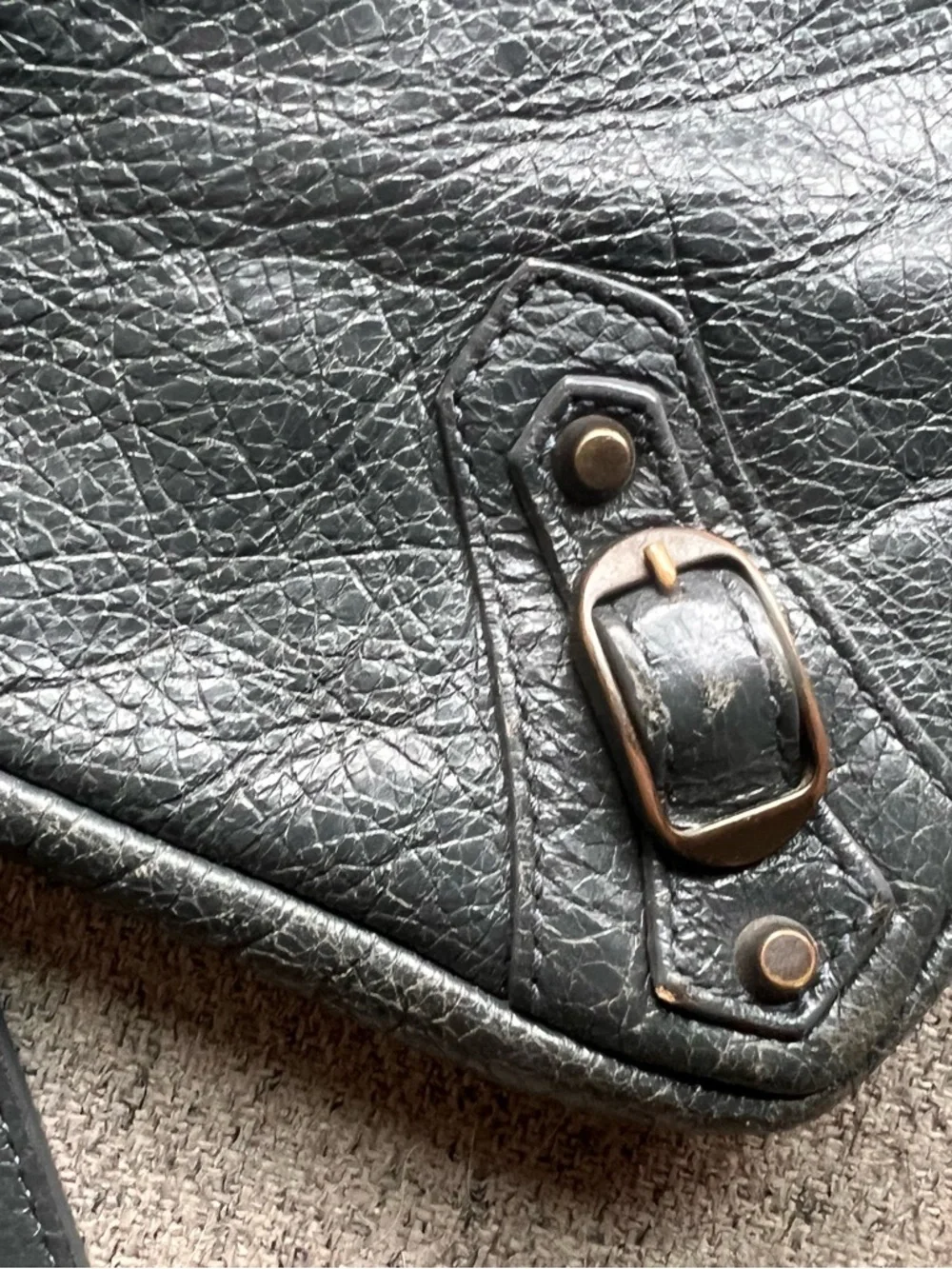 Balenciaga Motocross Agneau Classic Flat Crossbody Bag - Picture 6 of 15